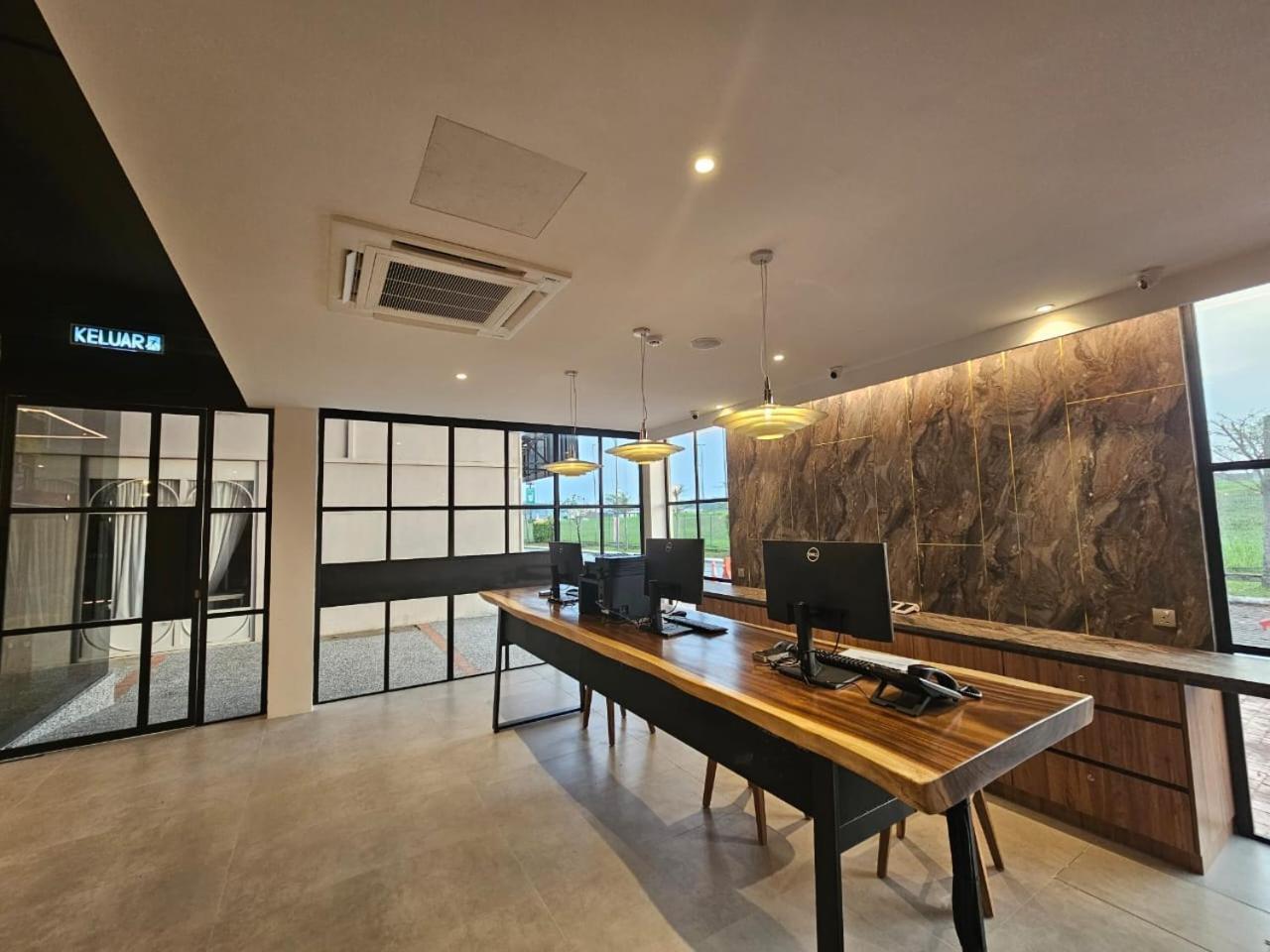 Le'Genda Hotel Kajang Kültér fotó