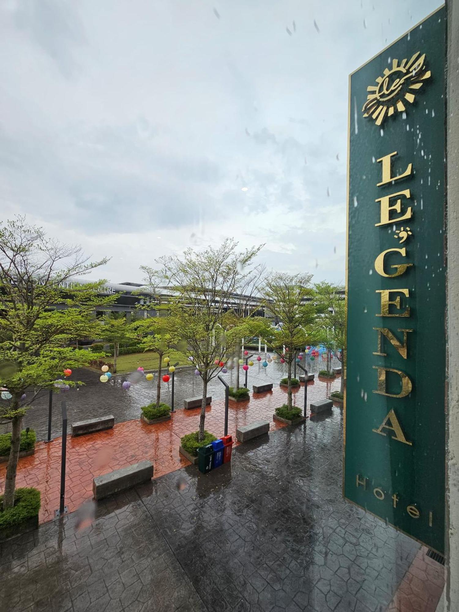 Le'Genda Hotel Kajang Kültér fotó