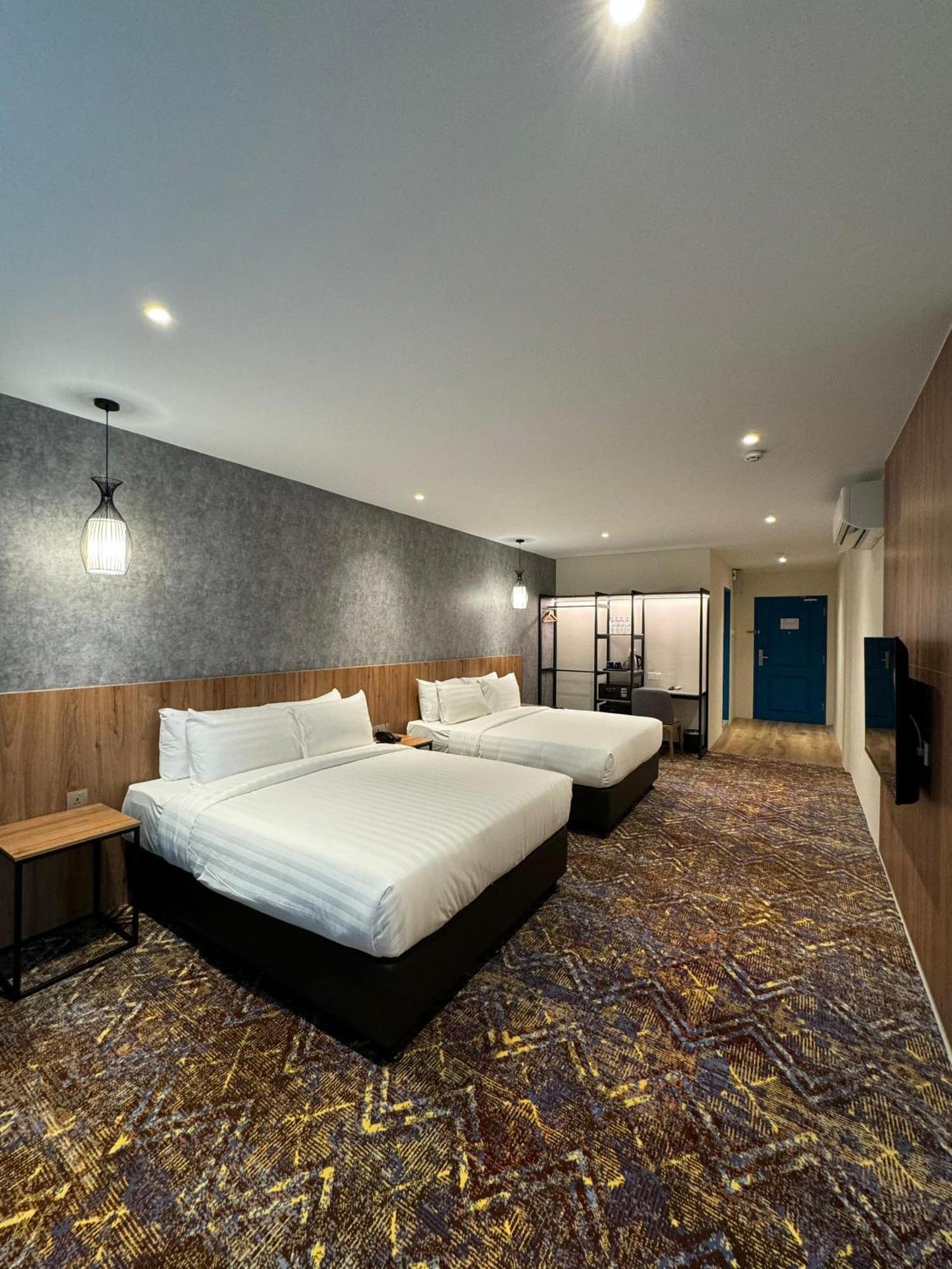 Le'Genda Hotel Kajang Kültér fotó