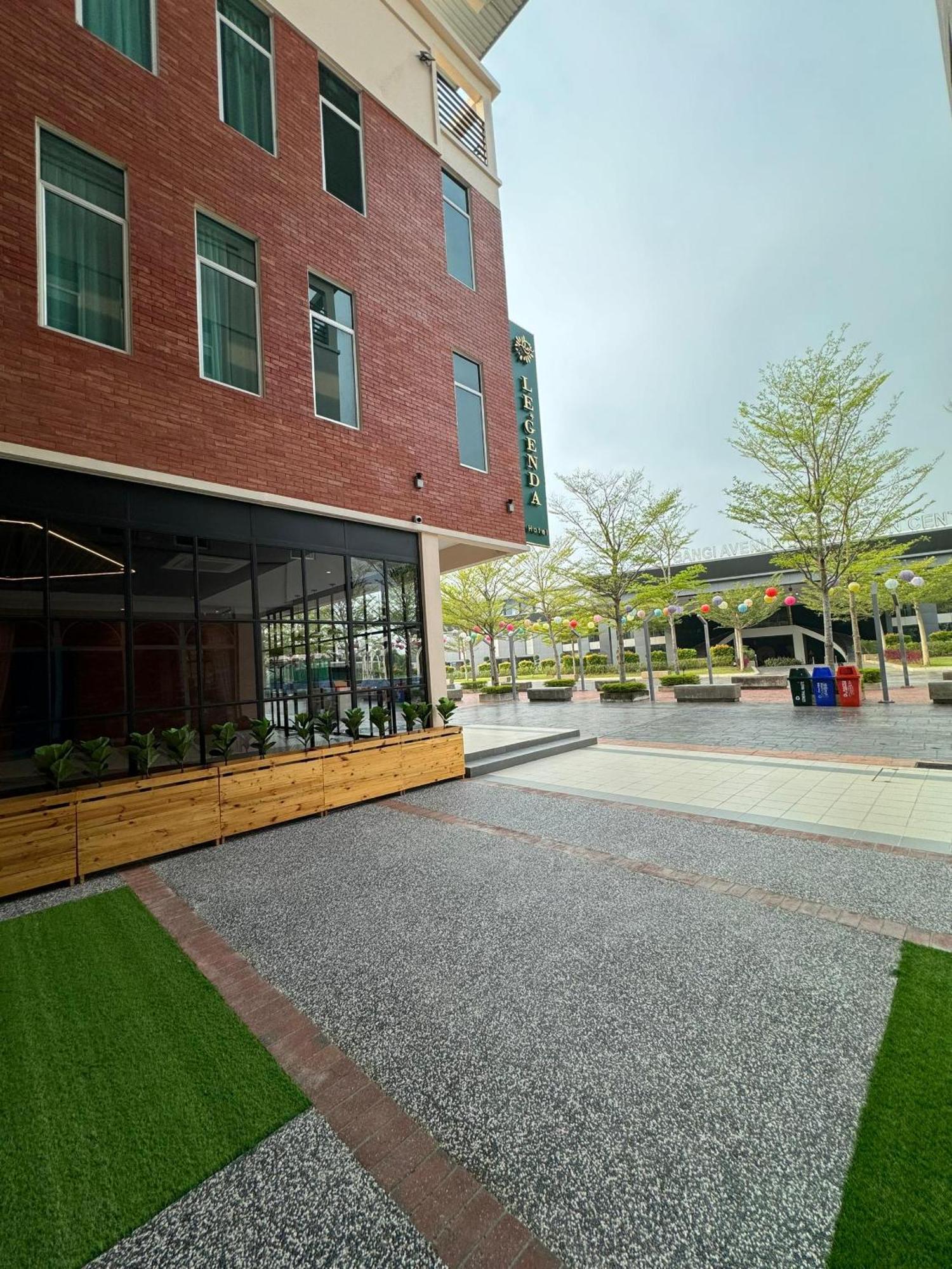Le'Genda Hotel Kajang Kültér fotó